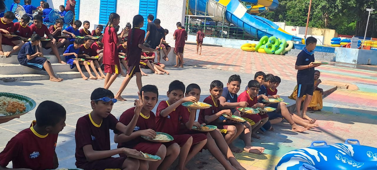 Picnic at Water World, Akkayapalem Classes 6th & 7th