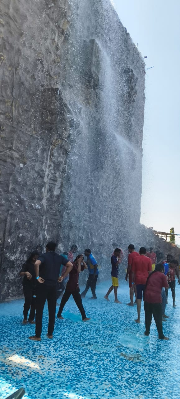 Class 10's Fun in the Waves: A Splashing Good Time